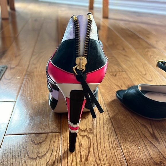 Miu Miu Shoes - Picture 8 of 8